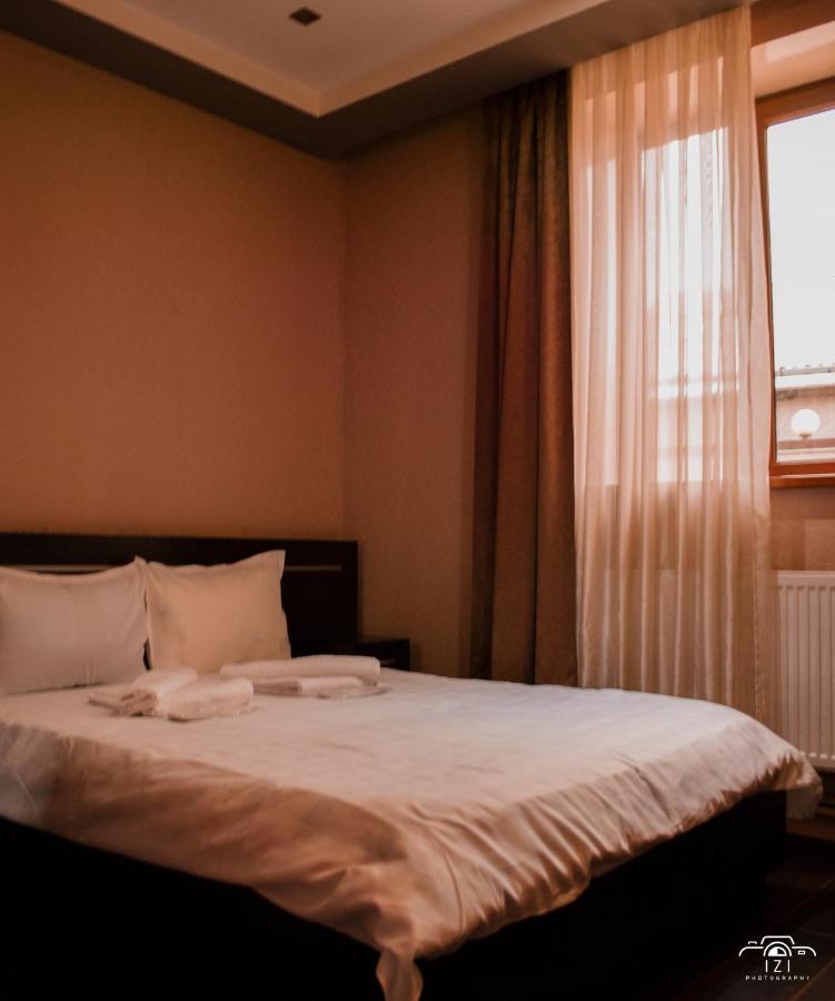 Hotel Sv Ninotsminda Dış mekan fotoğraf